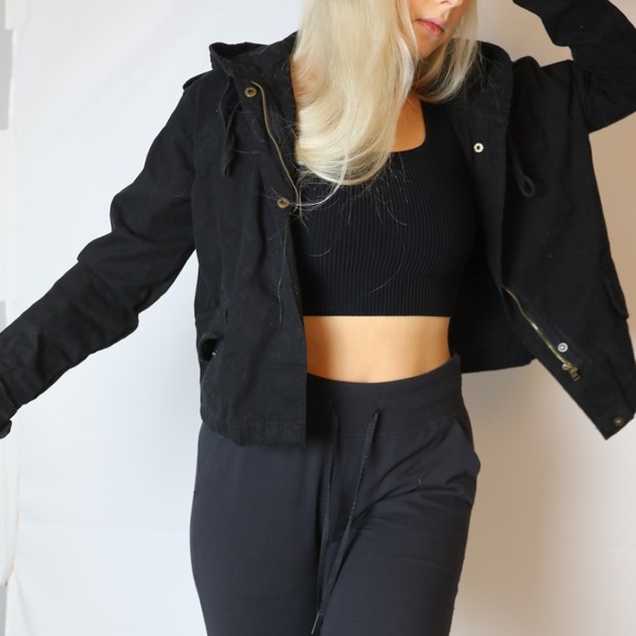 ❌sold Brandy melville black cropped fall/spring jacket - Picture 3 of 3